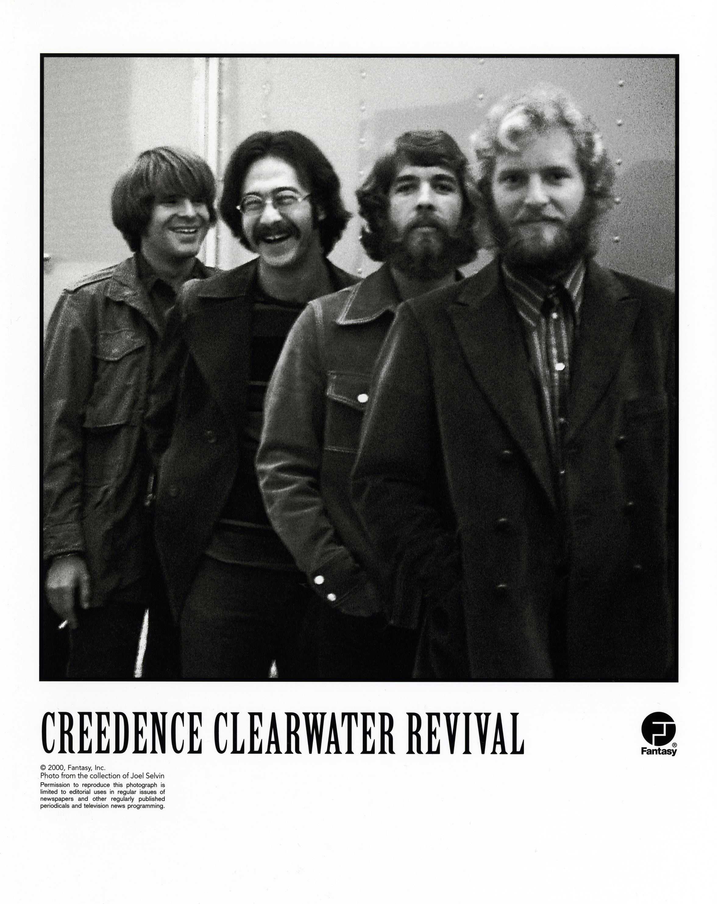 Creedence rain. Группа Creedence Clearwater Revival. Вокалист Creedence Clearwater Revival. Криенс клеотр Ривайвел. Creedence Clearwater Revival 1971.